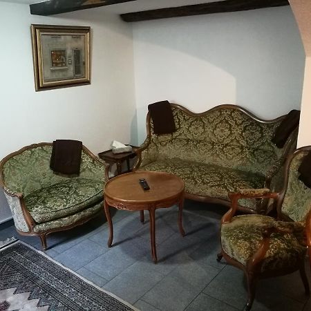 Au Creneau Gourmand Hotel Saillon Buitenkant foto