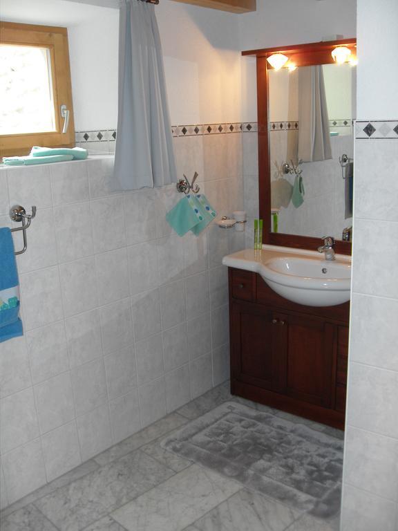 Au Creneau Gourmand Hotel Saillon Kamer foto